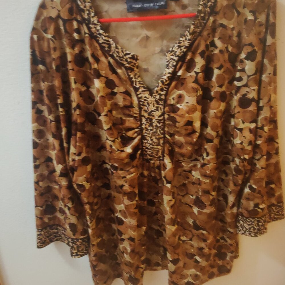 Multi color top